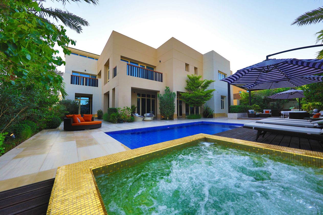 Luxurious Villa